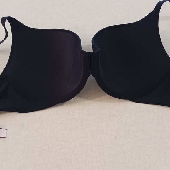 VICTORIA SECRET Black Underwire Bra - Picture 3 of 4